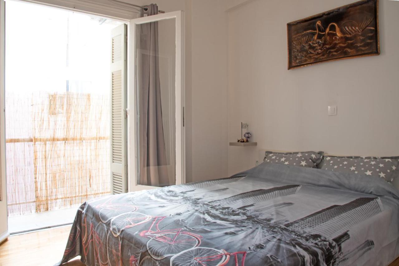 Messolonghi Square Apartment เอเธนส์ ภายนอก รูปภาพ